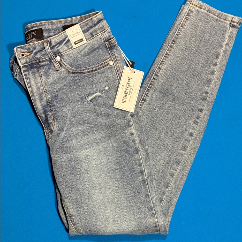 Judy Blue Light Blue Distressed Skinny Jeans *NWT* - Picture 12 of 16